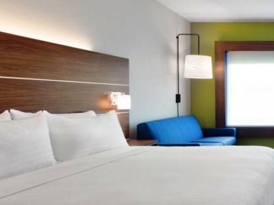 Express & - - Yakima Valley Wine By Ihg